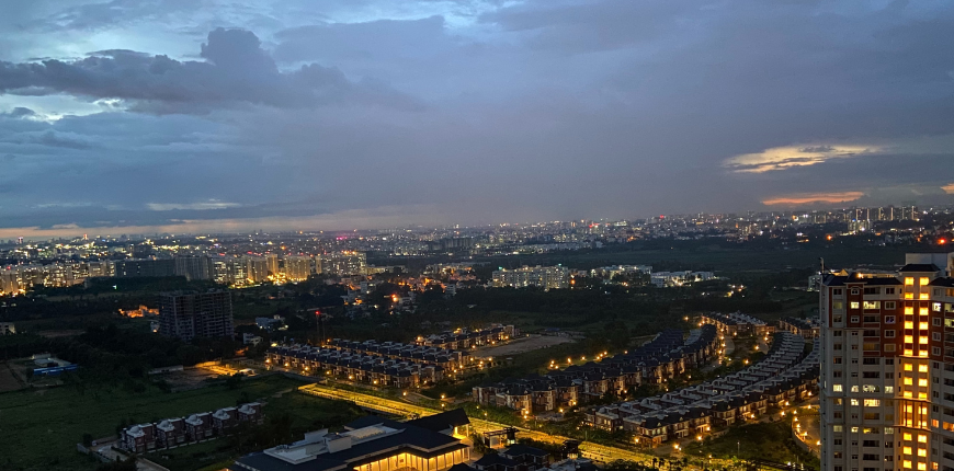 Why Are Homes Selling Faster in Delhi Than in Mumbai or Bengaluru? The Market Trend Explained 3 Night Skyline of North Bangalore